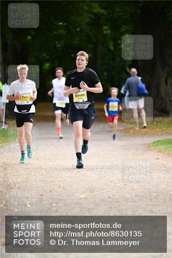 31.08.2025 - 21. Blankeneser Heldenlauf Dr. Thomas Lammeyer http://msf.ph/oto/8630135 31.08.2025 10:11:26 Laufen 2396, 2401 meine-sportfotos.de