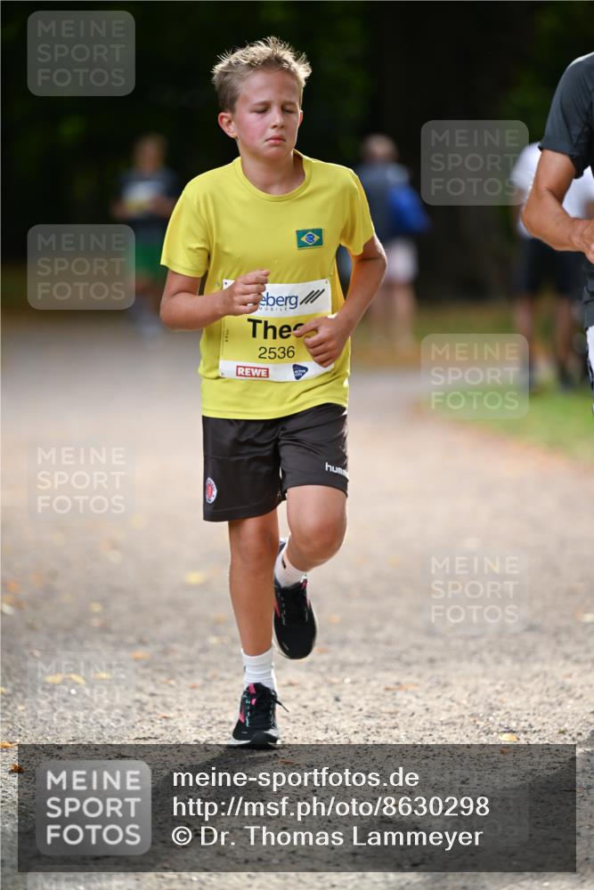31.08.2025 - 21. Blankeneser Heldenlauf Dr. Thomas Lammeyer http://msf.ph/oto/8630298 31.08.2025 10:12:16 Laufen 2536 meine-sportfotos.de