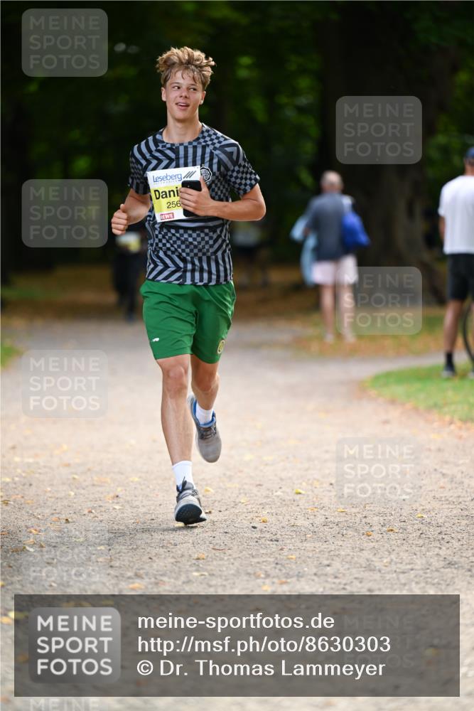 31.08.2025 - 21. Blankeneser Heldenlauf Dr. Thomas Lammeyer http://msf.ph/oto/8630303 31.08.2025 10:12:24 Laufen 256 meine-sportfotos.de