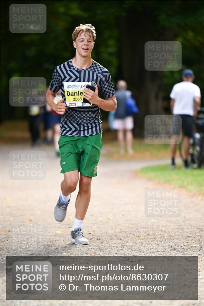 31.08.2025 - 21. Blankeneser Heldenlauf Dr. Thomas Lammeyer http://msf.ph/oto/8630307 31.08.2025 10:12:25 Laufen 2565 meine-sportfotos.de