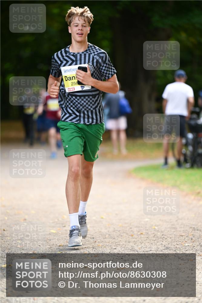 31.08.2025 - 21. Blankeneser Heldenlauf Dr. Thomas Lammeyer http://msf.ph/oto/8630308 31.08.2025 10:12:25 Laufen 256 meine-sportfotos.de
