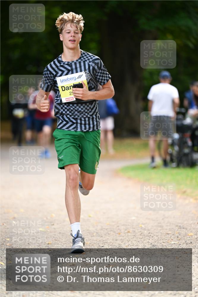 31.08.2025 - 21. Blankeneser Heldenlauf Dr. Thomas Lammeyer http://msf.ph/oto/8630309 31.08.2025 10:12:25 Laufen 25 meine-sportfotos.de