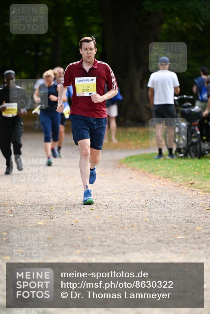 31.08.2025 - 21. Blankeneser Heldenlauf Dr. Thomas Lammeyer http://msf.ph/oto/8630322 31.08.2025 10:12:31 Laufen 2720 meine-sportfotos.de