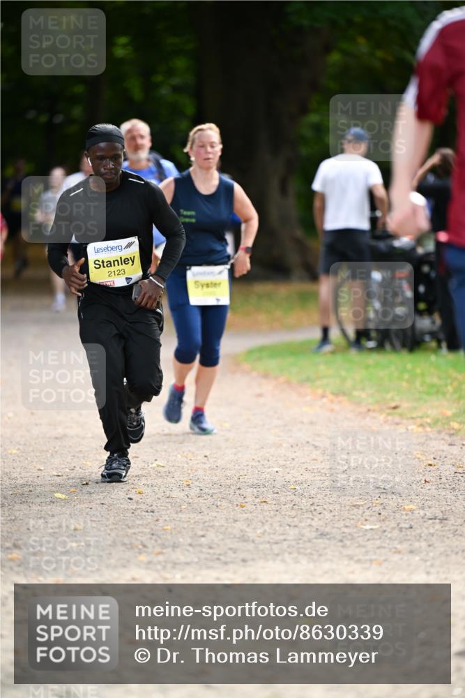 31.08.2025 - 21. Blankeneser Heldenlauf Dr. Thomas Lammeyer http://msf.ph/oto/8630339 31.08.2025 10:12:34 Laufen 2123 meine-sportfotos.de