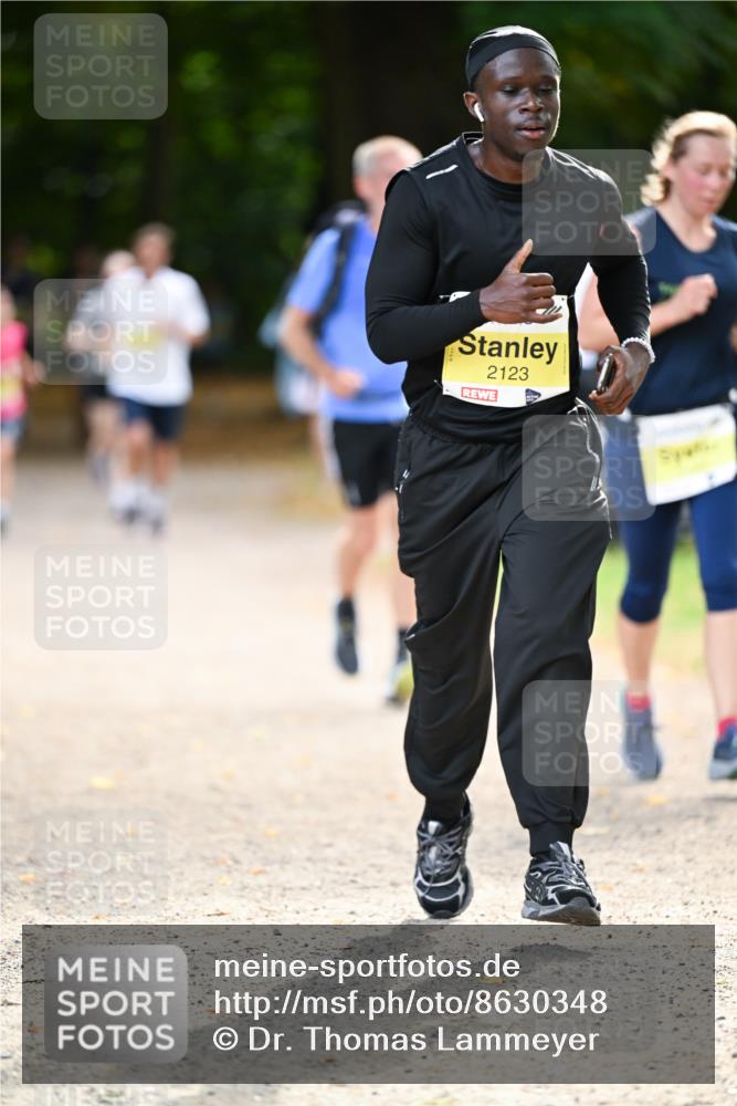 31.08.2025 - 21. Blankeneser Heldenlauf Dr. Thomas Lammeyer http://msf.ph/oto/8630348 31.08.2025 10:12:36 Laufen 2123 meine-sportfotos.de