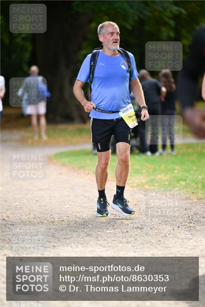 31.08.2025 - 21. Blankeneser Heldenlauf Dr. Thomas Lammeyer http://msf.ph/oto/8630353 31.08.2025 10:12:37 Laufen 2676 meine-sportfotos.de