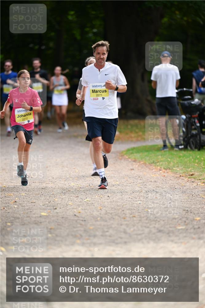 31.08.2025 - 21. Blankeneser Heldenlauf Dr. Thomas Lammeyer http://msf.ph/oto/8630372 31.08.2025 10:12:40 Laufen 2272, 2271 meine-sportfotos.de