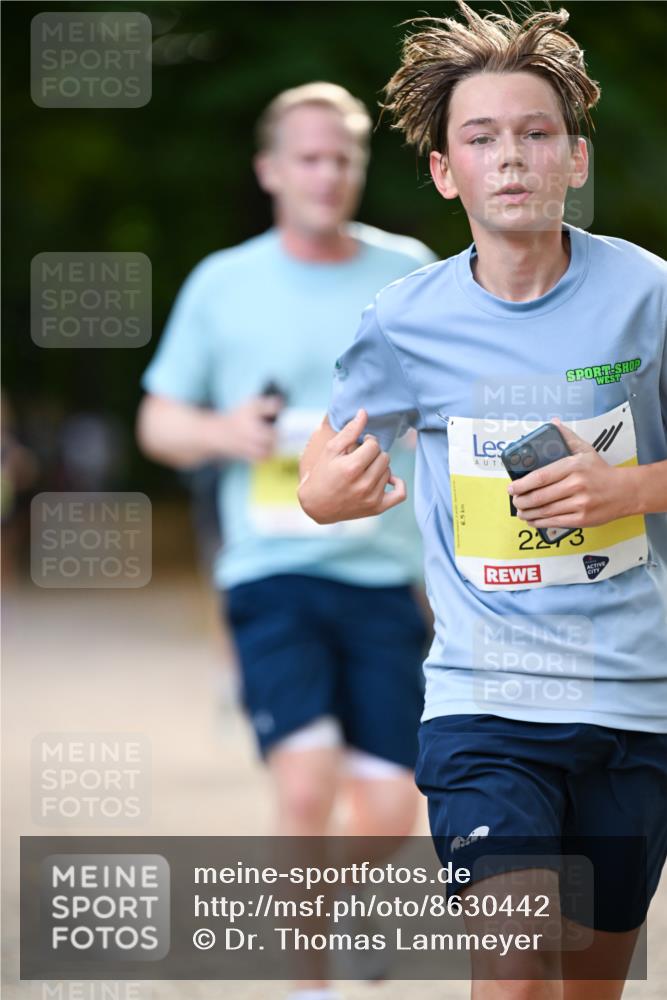 31.08.2025 - 21. Blankeneser Heldenlauf Dr. Thomas Lammeyer http://msf.ph/oto/8630442 31.08.2025 10:12:57 Laufen 6, 5, 2073 meine-sportfotos.de