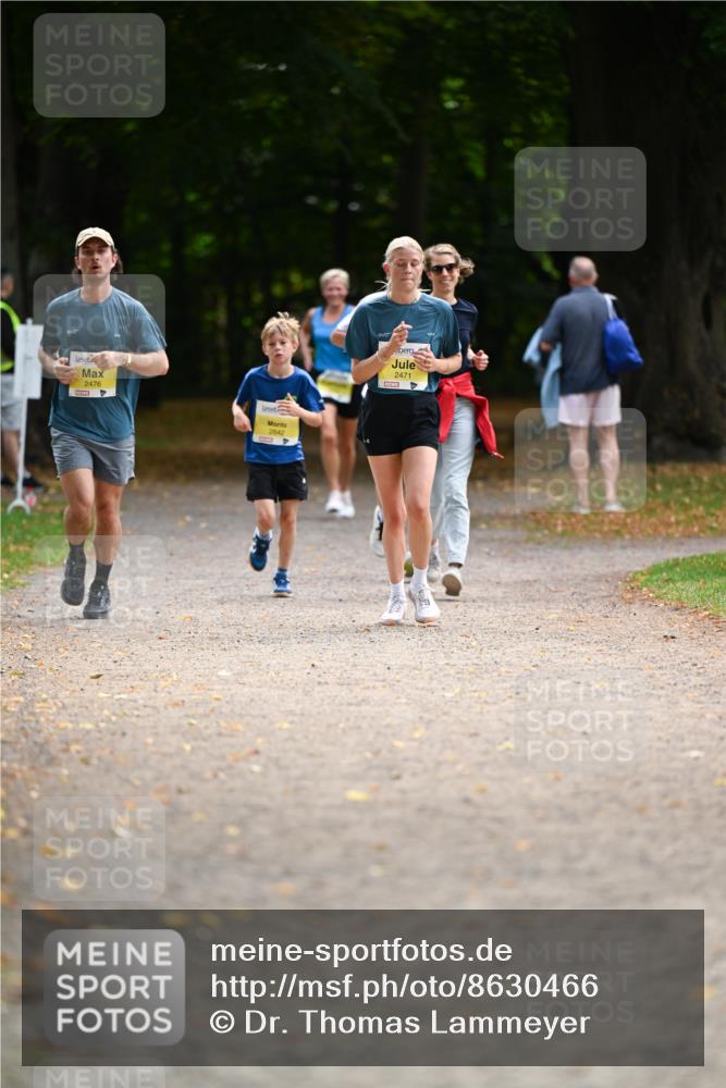 31.08.2025 - 21. Blankeneser Heldenlauf Dr. Thomas Lammeyer http://msf.ph/oto/8630466 31.08.2025 10:13:08 Laufen 2476, 2642, 2471 meine-sportfotos.de