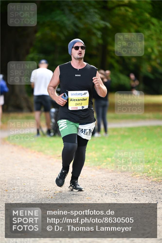 31.08.2025 - 21. Blankeneser Heldenlauf Dr. Thomas Lammeyer http://msf.ph/oto/8630505 31.08.2025 10:13:22 Laufen 2412 meine-sportfotos.de