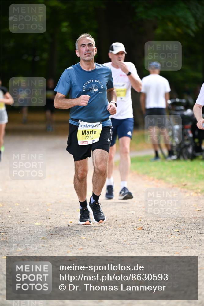 31.08.2025 - 21. Blankeneser Heldenlauf Dr. Thomas Lammeyer http://msf.ph/oto/8630593 31.08.2025 10:13:40 Laufen 2295 meine-sportfotos.de