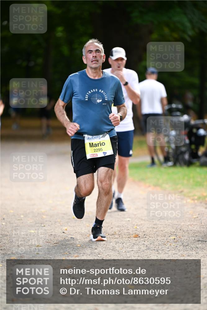 31.08.2025 - 21. Blankeneser Heldenlauf Dr. Thomas Lammeyer http://msf.ph/oto/8630595 31.08.2025 10:13:40 Laufen 2295 meine-sportfotos.de