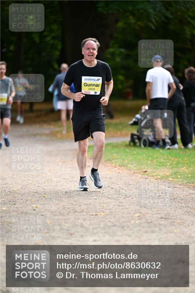 31.08.2025 - 21. Blankeneser Heldenlauf Dr. Thomas Lammeyer http://msf.ph/oto/8630632 31.08.2025 10:13:54 Laufen 2428 meine-sportfotos.de