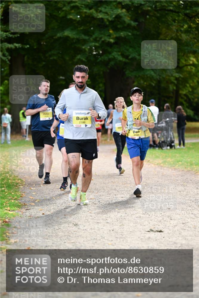31.08.2025 - 21. Blankeneser Heldenlauf Dr. Thomas Lammeyer http://msf.ph/oto/8630859 31.08.2025 10:14:50 Laufen 2186, 2184 meine-sportfotos.de