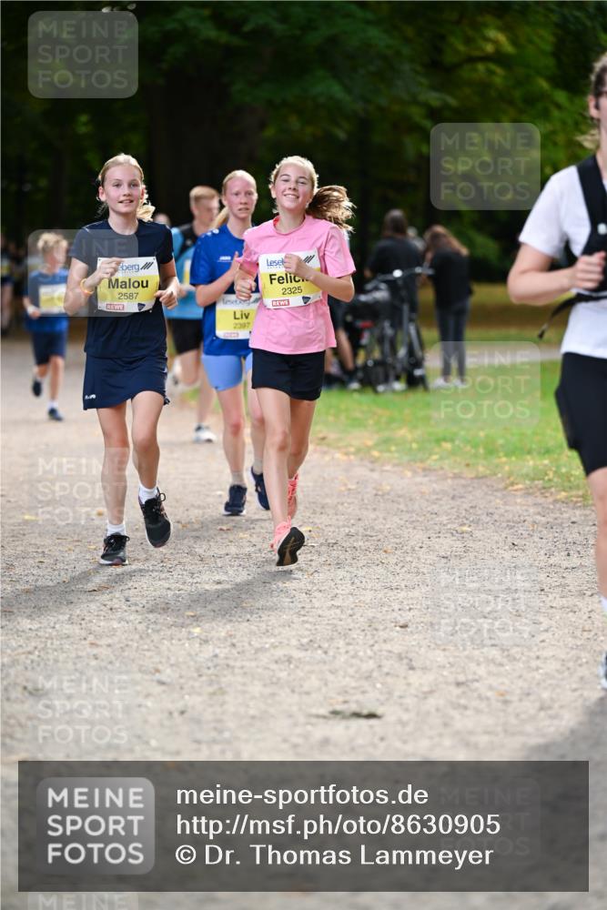 31.08.2025 - 21. Blankeneser Heldenlauf Dr. Thomas Lammeyer http://msf.ph/oto/8630905 31.08.2025 10:14:59 Laufen 2587, 2397, 2325 meine-sportfotos.de