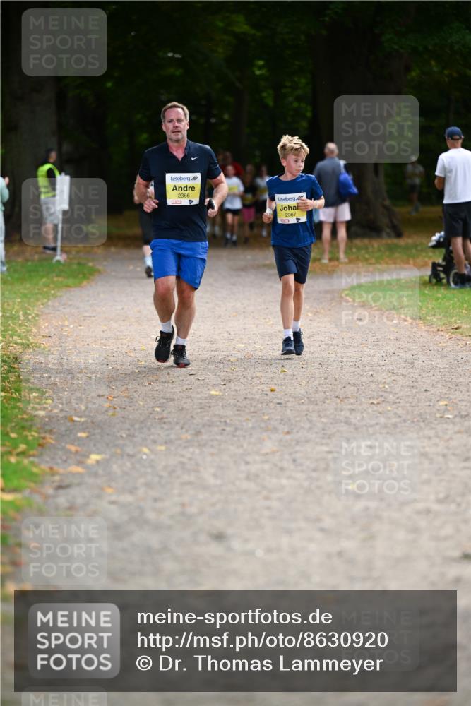 31.08.2025 - 21. Blankeneser Heldenlauf Dr. Thomas Lammeyer http://msf.ph/oto/8630920 31.08.2025 10:15:02 Laufen 2366, 2367 meine-sportfotos.de