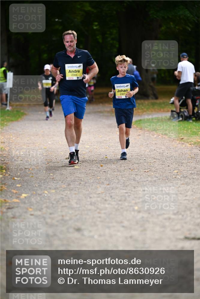 31.08.2025 - 21. Blankeneser Heldenlauf Dr. Thomas Lammeyer http://msf.ph/oto/8630926 31.08.2025 10:15:02 Laufen 2366, 2367 meine-sportfotos.de