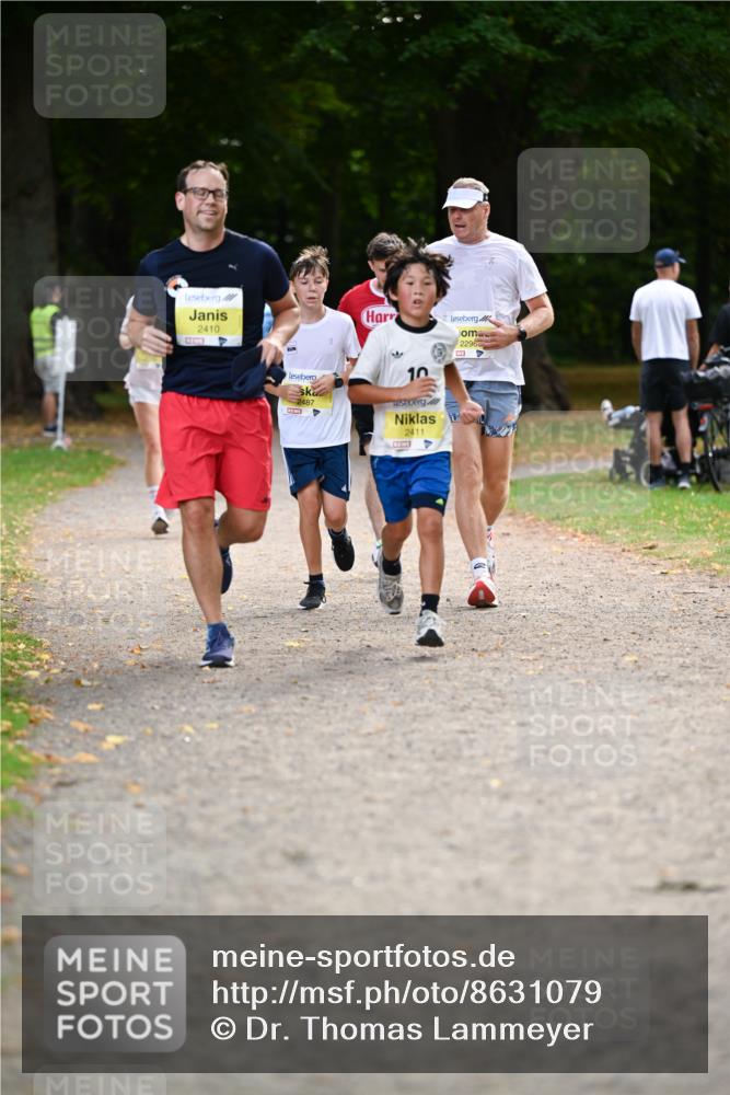 31.08.2025 - 21. Blankeneser Heldenlauf Dr. Thomas Lammeyer http://msf.ph/oto/8631079 31.08.2025 10:15:41 Laufen 2410, 2487, 2296, 10, 2411 meine-sportfotos.de