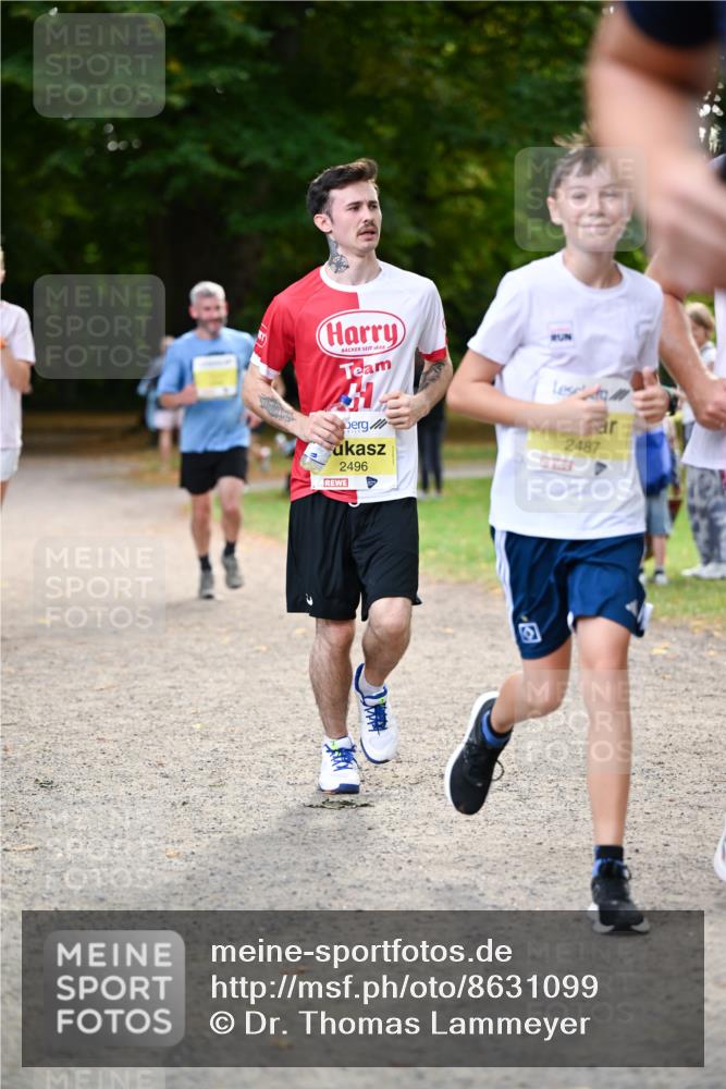 31.08.2025 - 21. Blankeneser Heldenlauf Dr. Thomas Lammeyer http://msf.ph/oto/8631099 31.08.2025 10:15:45 Laufen 1688, 2496, 2487 meine-sportfotos.de