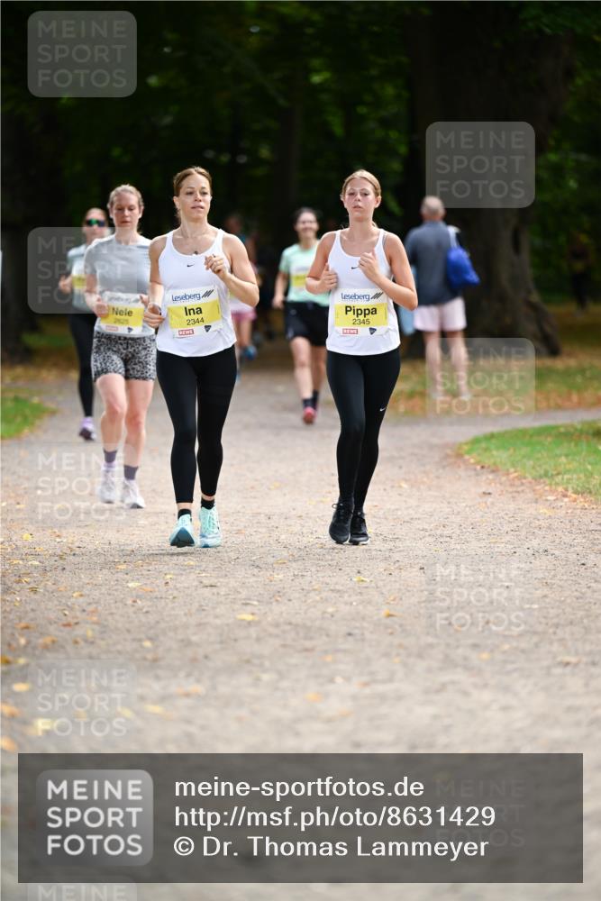 31.08.2025 - 21. Blankeneser Heldenlauf Dr. Thomas Lammeyer http://msf.ph/oto/8631429 31.08.2025 10:17:09 Laufen 2625, 2344, 2345 meine-sportfotos.de