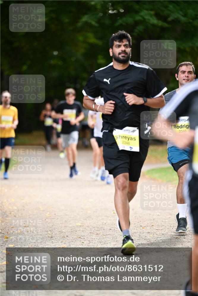 31.08.2025 - 21. Blankeneser Heldenlauf Dr. Thomas Lammeyer http://msf.ph/oto/8631512 31.08.2025 10:17:26 Laufen 2348, 2346 meine-sportfotos.de