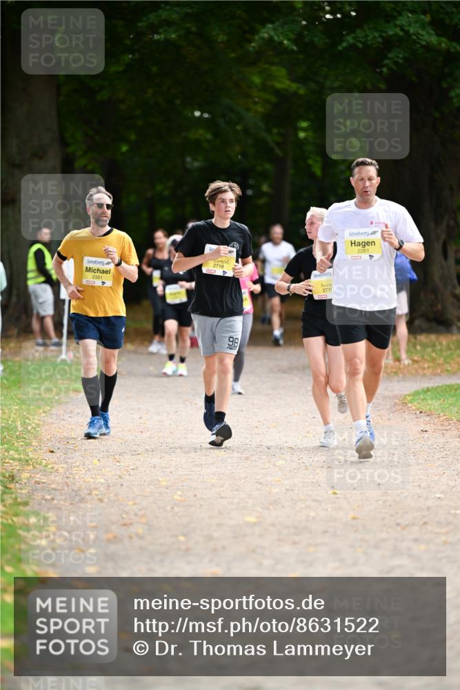 31.08.2025 - 21. Blankeneser Heldenlauf Dr. Thomas Lammeyer http://msf.ph/oto/8631522 31.08.2025 10:17:27 Laufen 2351, 2718, 98, 2719, 2261 meine-sportfotos.de