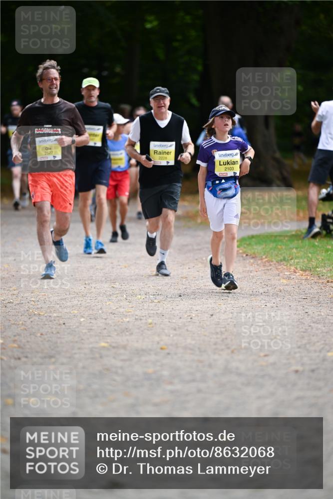 31.08.2025 - 21. Blankeneser Heldenlauf Dr. Thomas Lammeyer http://msf.ph/oto/8632068 31.08.2025 10:19:37 Laufen 2627, 2228, 2103 meine-sportfotos.de