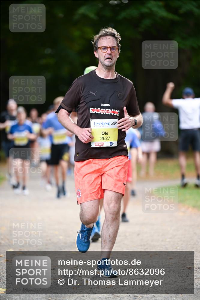 31.08.2025 - 21. Blankeneser Heldenlauf Dr. Thomas Lammeyer http://msf.ph/oto/8632096 31.08.2025 10:19:41 Laufen 2627 meine-sportfotos.de