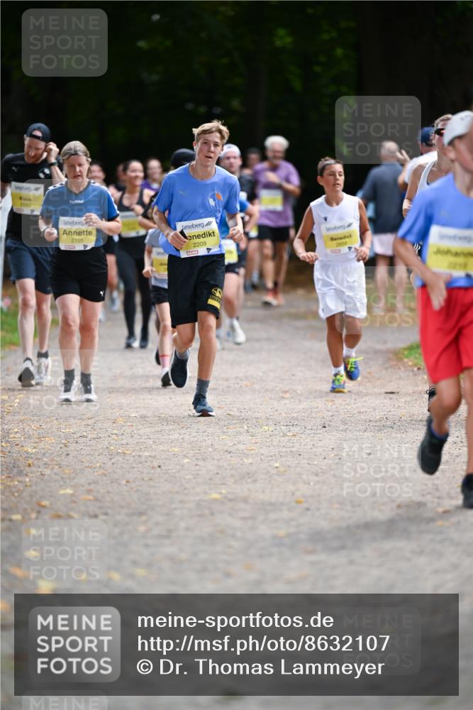 31.08.2025 - 21. Blankeneser Heldenlauf Dr. Thomas Lammeyer http://msf.ph/oto/8632107 31.08.2025 10:19:44 Laufen 2547, 2105, 2209, 2658, 2218 meine-sportfotos.de