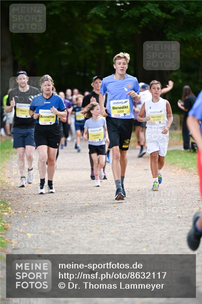 31.08.2025 - 21. Blankeneser Heldenlauf Dr. Thomas Lammeyer http://msf.ph/oto/8632117 31.08.2025 10:19:46 Laufen 2647, 2105, 2649, 2209, 2658 meine-sportfotos.de