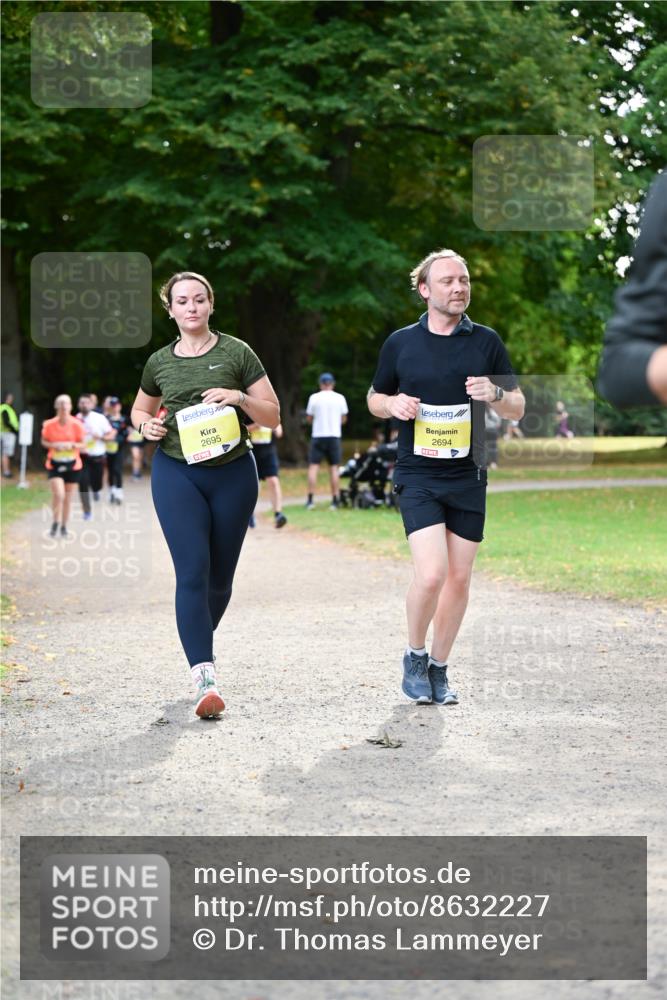 31.08.2025 - 21. Blankeneser Heldenlauf Dr. Thomas Lammeyer http://msf.ph/oto/8632227 31.08.2025 10:20:09 Laufen 2695, 2694 meine-sportfotos.de