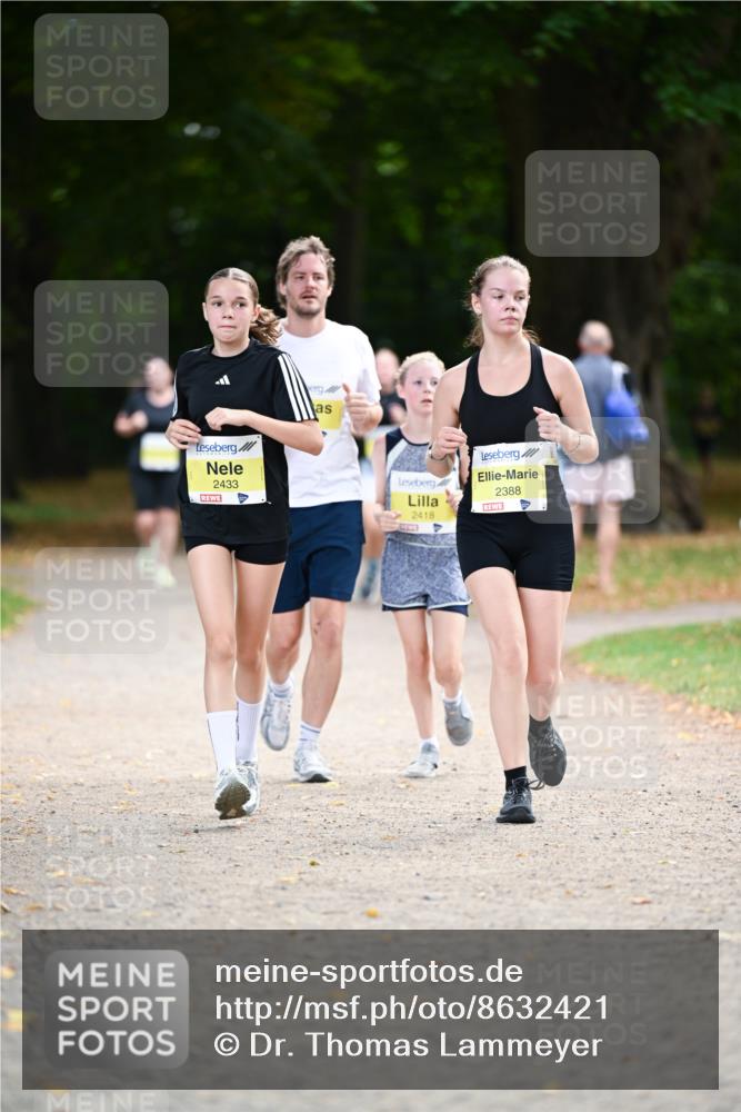 31.08.2025 - 21. Blankeneser Heldenlauf Dr. Thomas Lammeyer http://msf.ph/oto/8632421 31.08.2025 10:20:57 Laufen 2433, 2418, 2388 meine-sportfotos.de