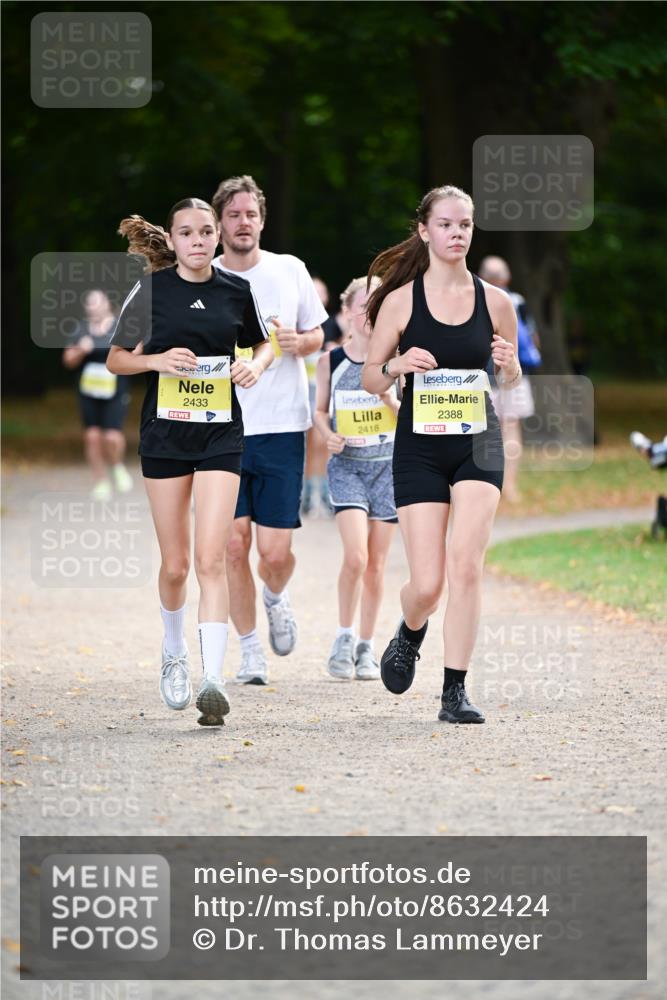 31.08.2025 - 21. Blankeneser Heldenlauf Dr. Thomas Lammeyer http://msf.ph/oto/8632424 31.08.2025 10:20:57 Laufen 2433, 2418, 2388 meine-sportfotos.de
