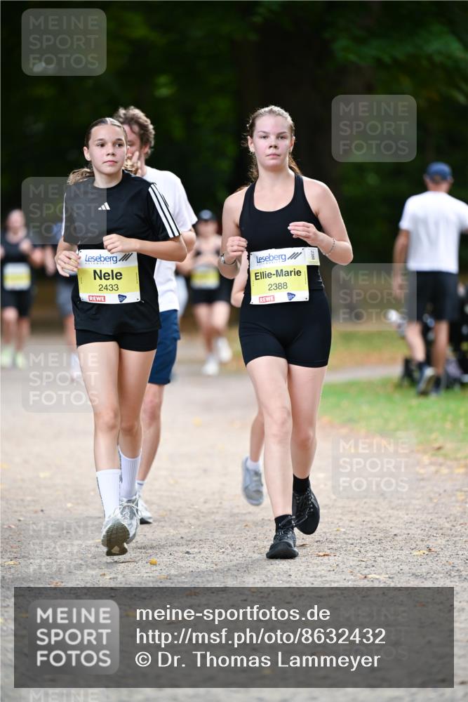 31.08.2025 - 21. Blankeneser Heldenlauf Dr. Thomas Lammeyer http://msf.ph/oto/8632432 31.08.2025 10:20:58 Laufen 2433, 2388 meine-sportfotos.de