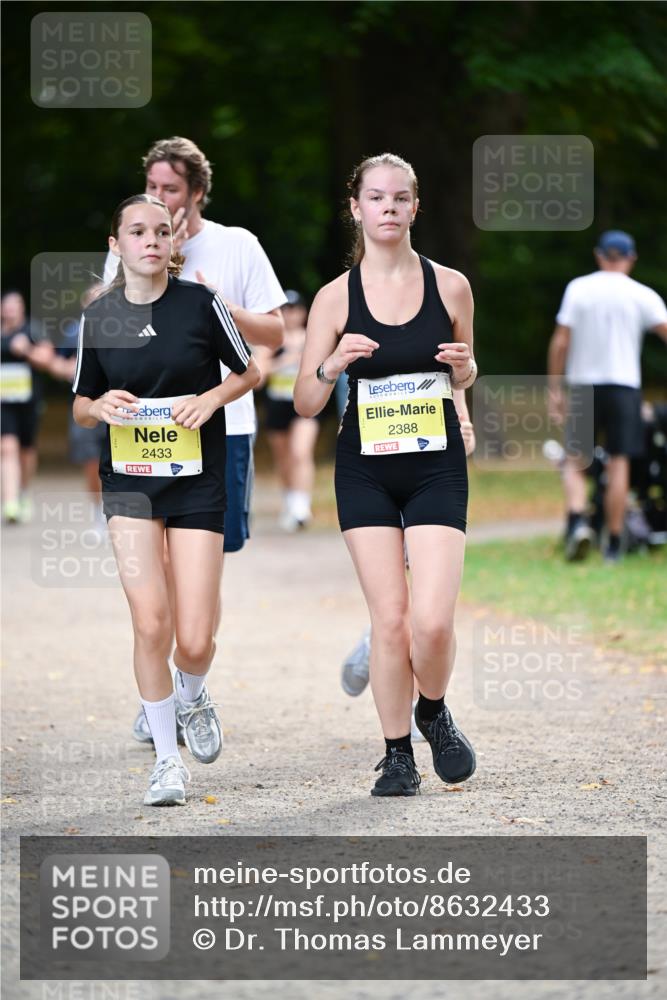 31.08.2025 - 21. Blankeneser Heldenlauf Dr. Thomas Lammeyer http://msf.ph/oto/8632433 31.08.2025 10:20:58 Laufen 2433, 2388 meine-sportfotos.de