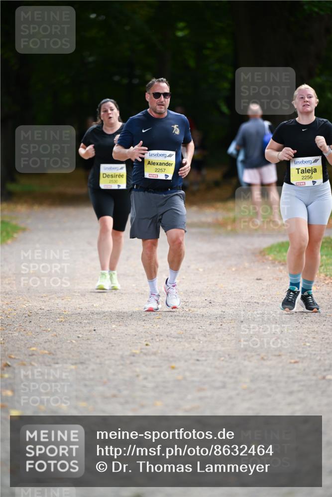 31.08.2025 - 21. Blankeneser Heldenlauf Dr. Thomas Lammeyer http://msf.ph/oto/8632464 31.08.2025 10:21:04 Laufen 2530, 2257, 2256 meine-sportfotos.de