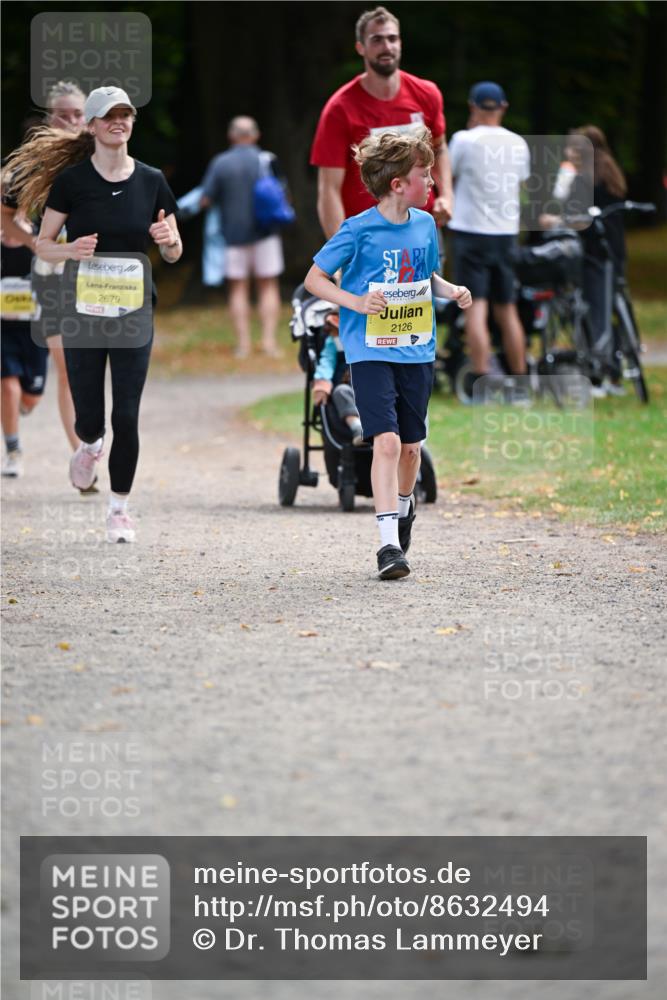 31.08.2025 - 21. Blankeneser Heldenlauf Dr. Thomas Lammeyer http://msf.ph/oto/8632494 31.08.2025 10:21:19 Laufen 7600, 2679, 2126 meine-sportfotos.de