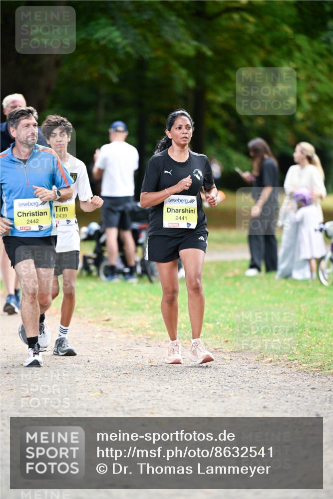 31.08.2025 - 21. Blankeneser Heldenlauf Dr. Thomas Lammeyer http://msf.ph/oto/8632541 31.08.2025 10:21:35 Laufen 2442, 2439, 2441 meine-sportfotos.de