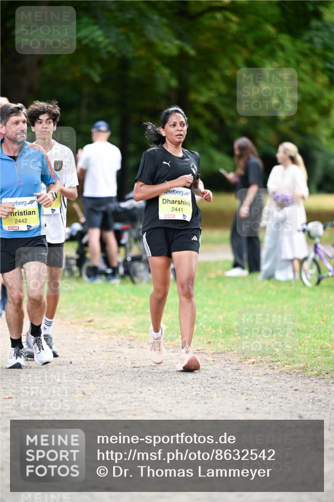31.08.2025 - 21. Blankeneser Heldenlauf Dr. Thomas Lammeyer http://msf.ph/oto/8632542 31.08.2025 10:21:35 Laufen 2442, 2441 meine-sportfotos.de