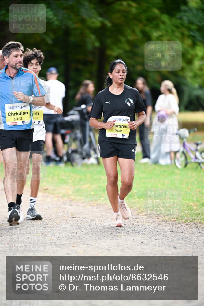 31.08.2025 - 21. Blankeneser Heldenlauf Dr. Thomas Lammeyer http://msf.ph/oto/8632546 31.08.2025 10:21:36 Laufen 2442, 439, 2441 meine-sportfotos.de