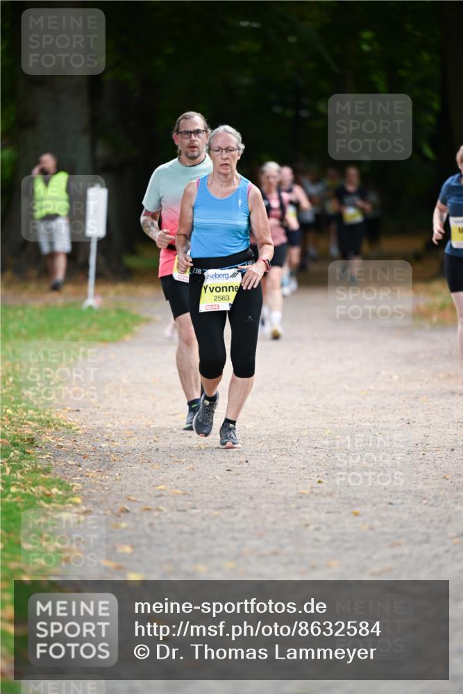 31.08.2025 - 21. Blankeneser Heldenlauf Dr. Thomas Lammeyer http://msf.ph/oto/8632584 31.08.2025 10:21:45 Laufen 3, 2563 meine-sportfotos.de