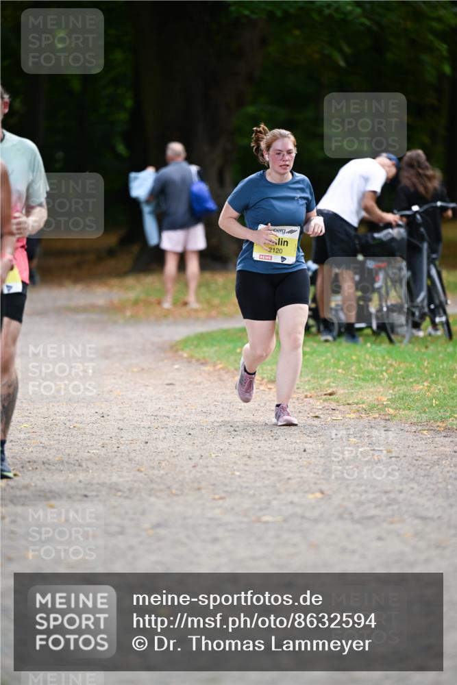 31.08.2025 - 21. Blankeneser Heldenlauf Dr. Thomas Lammeyer http://msf.ph/oto/8632594 31.08.2025 10:21:47 Laufen 2120 meine-sportfotos.de