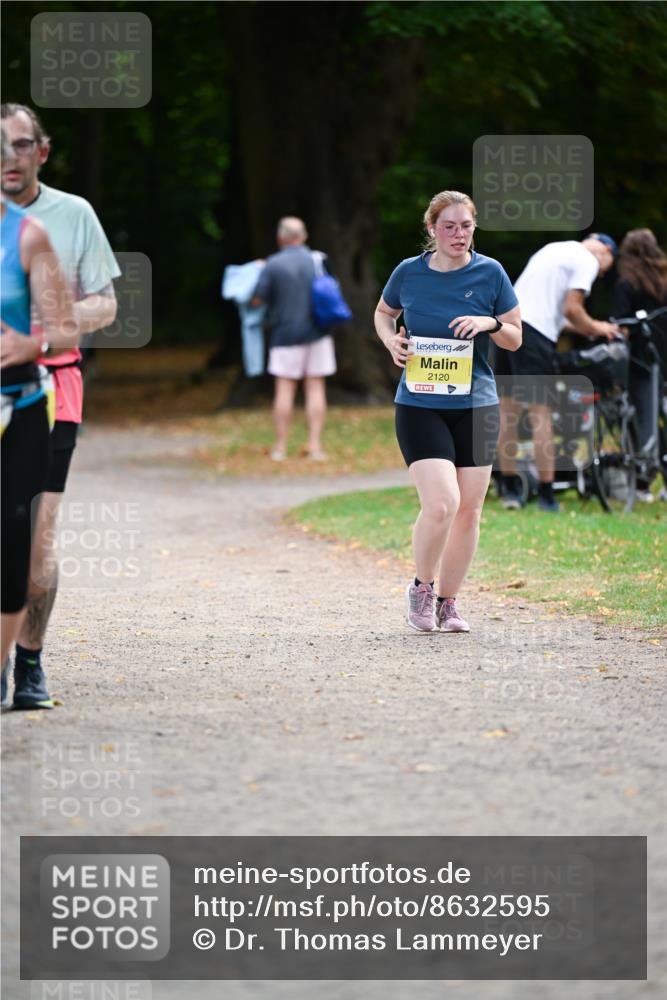 31.08.2025 - 21. Blankeneser Heldenlauf Dr. Thomas Lammeyer http://msf.ph/oto/8632595 31.08.2025 10:21:47 Laufen 2120 meine-sportfotos.de