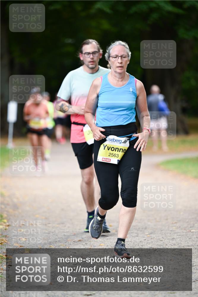 31.08.2025 - 21. Blankeneser Heldenlauf Dr. Thomas Lammeyer http://msf.ph/oto/8632599 31.08.2025 10:21:48 Laufen 2563 meine-sportfotos.de