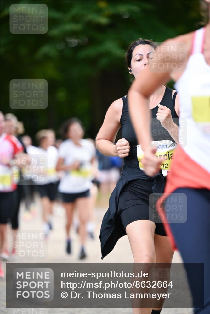 31.08.2025 - 21. Blankeneser Heldenlauf Dr. Thomas Lammeyer http://msf.ph/oto/8632664 31.08.2025 10:22:02 Laufen 42 meine-sportfotos.de