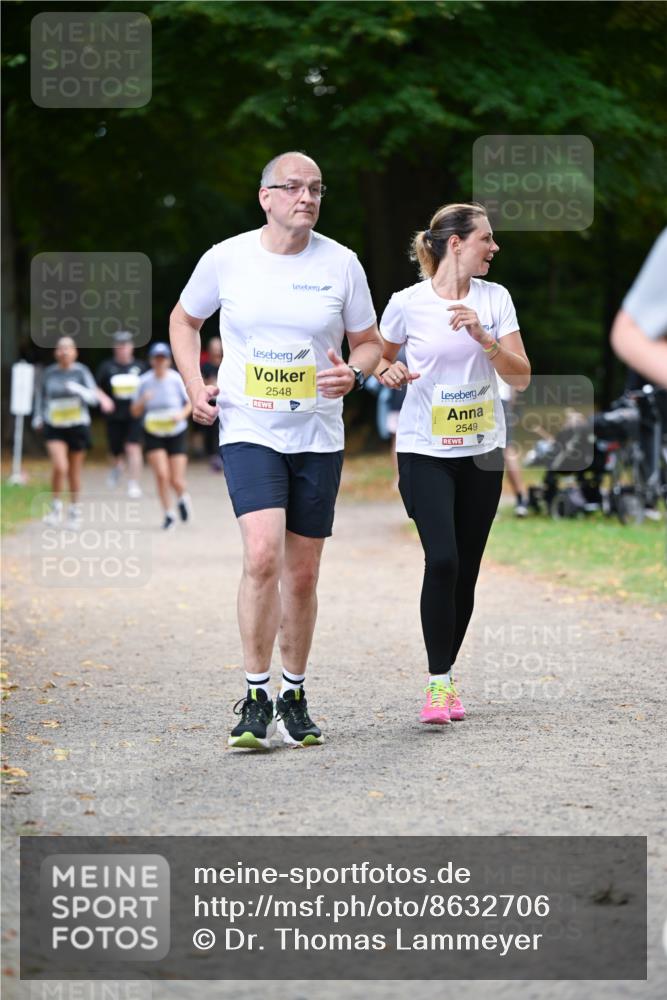31.08.2025 - 21. Blankeneser Heldenlauf Dr. Thomas Lammeyer http://msf.ph/oto/8632706 31.08.2025 10:22:11 Laufen 2548, 2549 meine-sportfotos.de