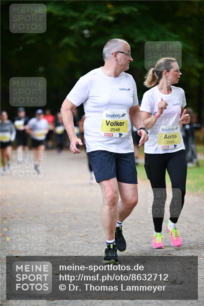 31.08.2025 - 21. Blankeneser Heldenlauf Dr. Thomas Lammeyer http://msf.ph/oto/8632712 31.08.2025 10:22:12 Laufen 2548, 2549 meine-sportfotos.de