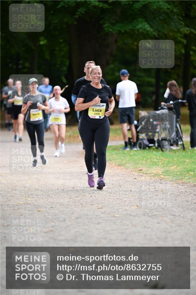 31.08.2025 - 21. Blankeneser Heldenlauf Dr. Thomas Lammeyer http://msf.ph/oto/8632755 31.08.2025 10:22:23 Laufen 2400, 4 meine-sportfotos.de