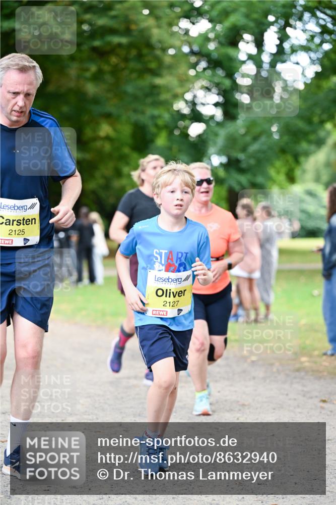 31.08.2025 - 21. Blankeneser Heldenlauf Dr. Thomas Lammeyer http://msf.ph/oto/8632940 31.08.2025 10:23:00 Laufen 2125, 2127 meine-sportfotos.de