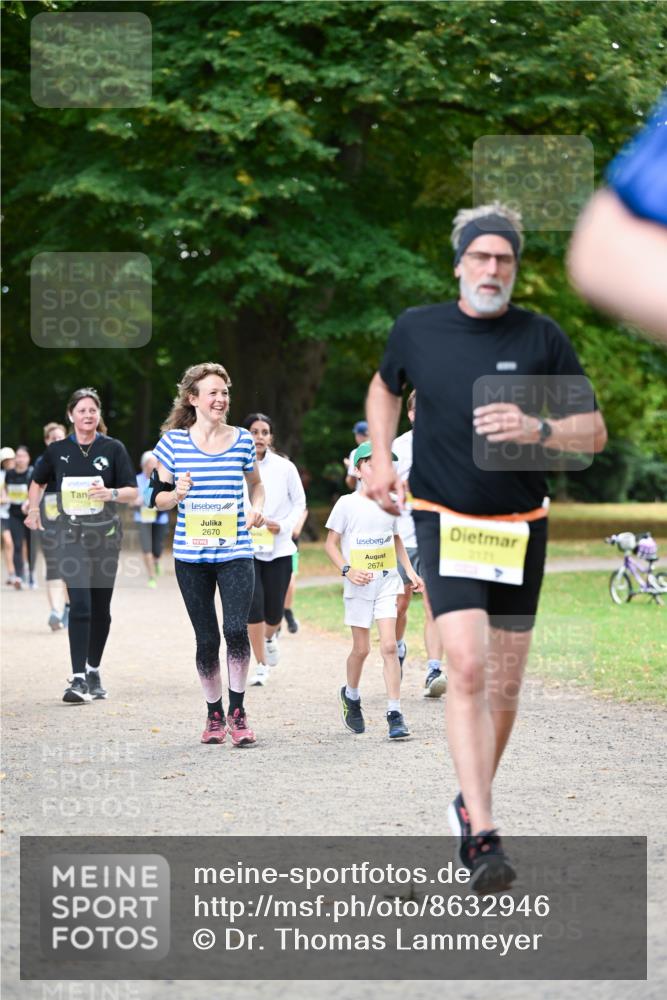 31.08.2025 - 21. Blankeneser Heldenlauf Dr. Thomas Lammeyer http://msf.ph/oto/8632946 31.08.2025 10:23:02 Laufen 2579, 2670, 2674, 2171 meine-sportfotos.de